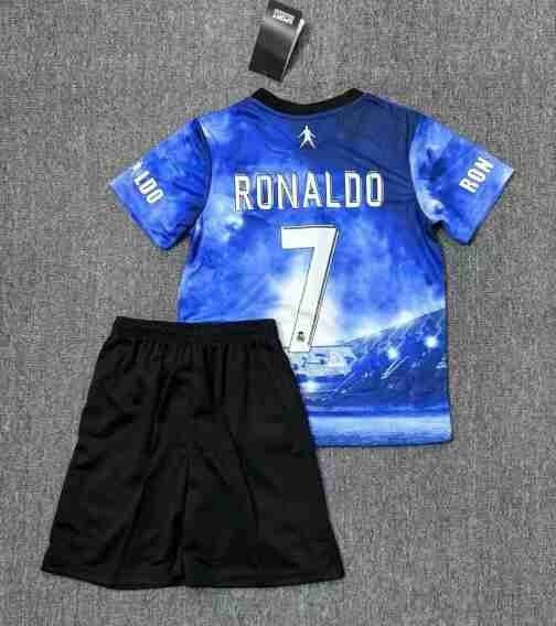 Camiseta Real Madrid CR7 Conjunto Niños Especial 2025 2026_1 Camiseta Real Madrid CR7 Conjunto Ninos Especial 2025 2026 1